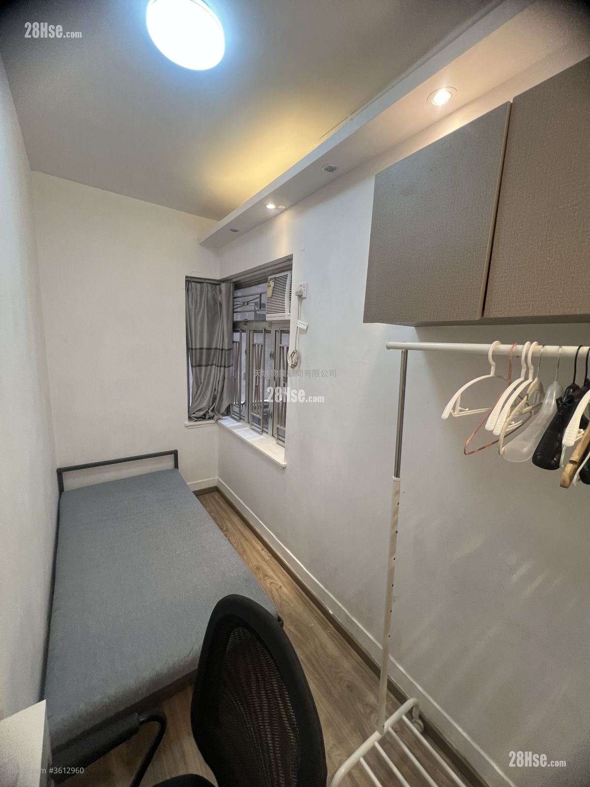 Luen Wah Mansion Rental Studio , 1 Bathroom Luen Wah Mansion Rental Studio , 1 Bathroom