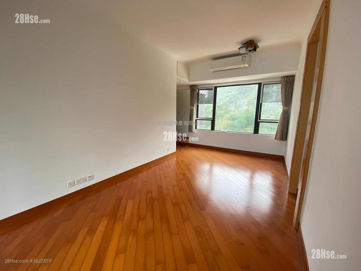 living room: Residence Bel-Air Sell 2 Bedrooms , 1 Bathroom 745 ft² ( 69.2 m² ) living room: Residence Bel-Air Sell 2 Bedrooms , 1 Bathroom 745 ft² ( 69.2 m² )