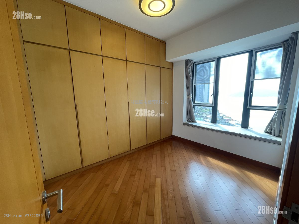 master room: Residence Bel-Air Sell 2 Bedrooms , 1 Bathroom 745 ft² ( 69.2 m² ) master room: Residence Bel-Air Sell 2 Bedrooms , 1 Bathroom 745 ft² ( 69.2 m² )