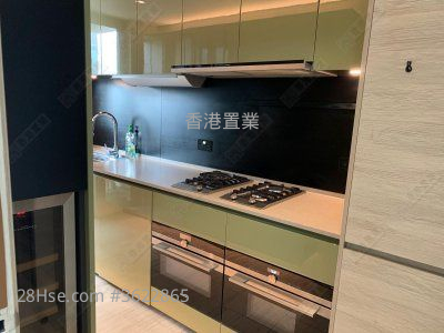 柏蔚山 租盘 4 房 , 3 浴室 803 平方尺 ( 74.6 平方米 ) 柏蔚山 租盘 4 房 , 3 浴室 803 平方尺 ( 74.6 平方米 )