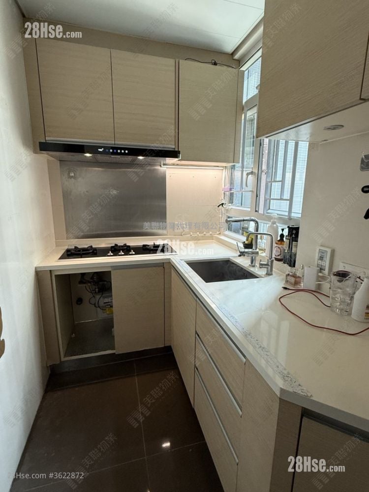 现崇山 售盘 2 房 , 1 浴室 570 平方尺 ( 53.0 平方米 ) 现崇山 售盘 2 房 , 1 浴室 570 平方尺 ( 53.0 平方米 )