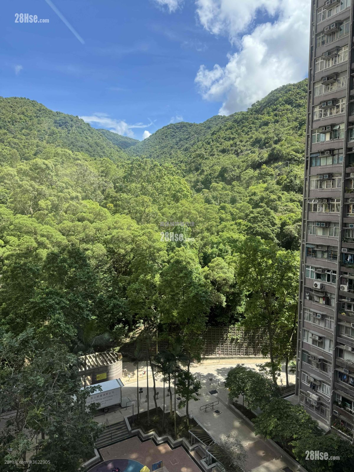 广林苑 售盘 3 房 , 1 浴室 595 平方尺 ( 55.3 平方米 ) 广林苑 售盘 3 房 , 1 浴室 595 平方尺 ( 55.3 平方米 )