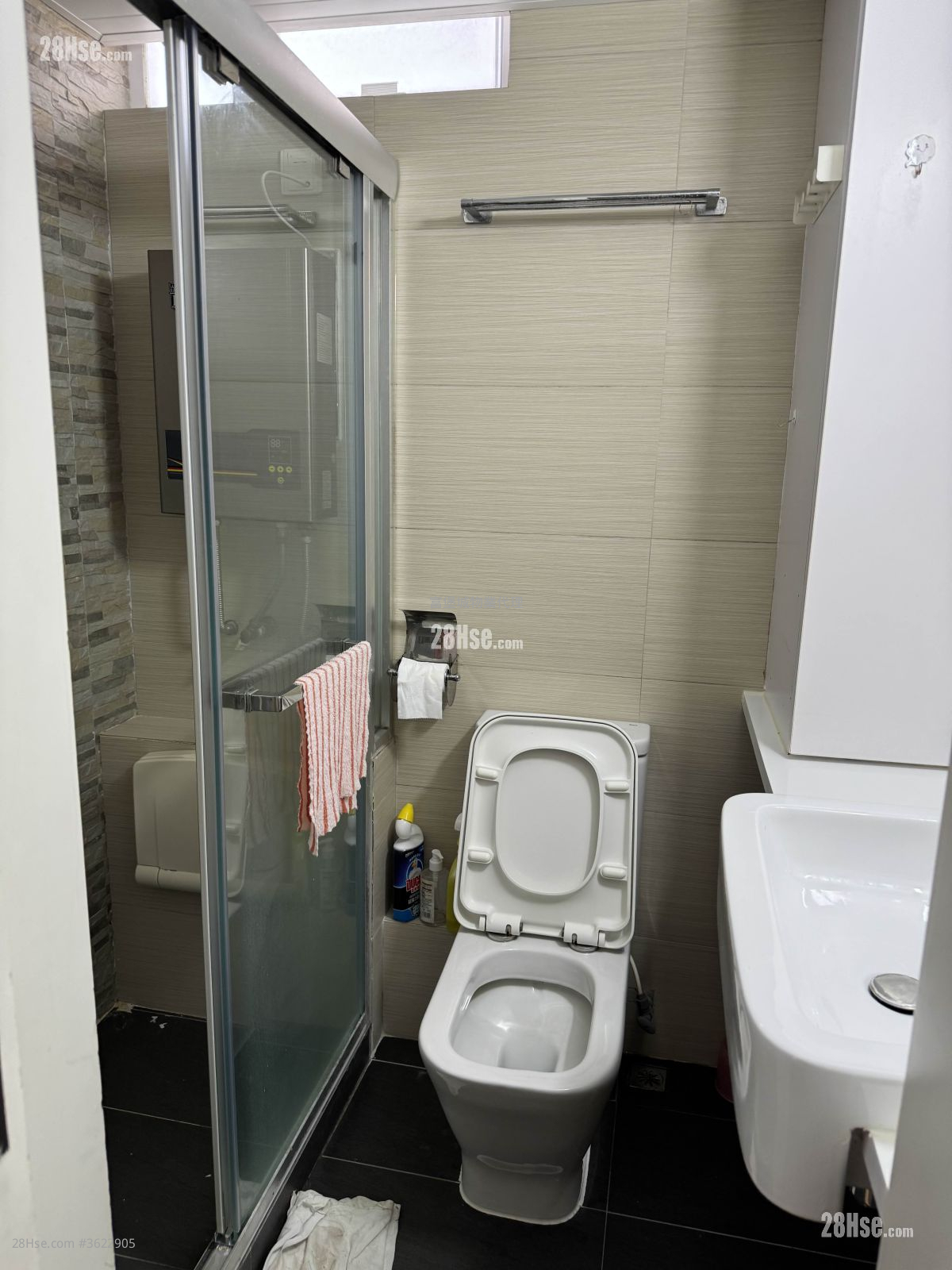 广林苑 售盘 3 房 , 1 浴室 595 平方尺 ( 55.3 平方米 ) 广林苑 售盘 3 房 , 1 浴室 595 平方尺 ( 55.3 平方米 )