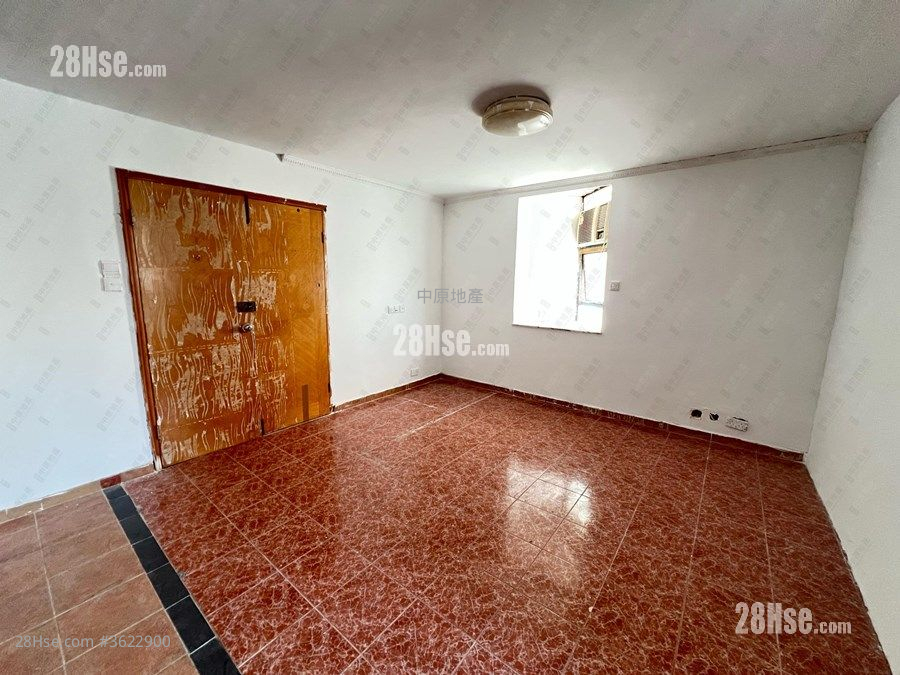 Tin Yau Court Sell 2 Bedrooms , 1 Bathroom 435 ft² ( 40.4 m² )