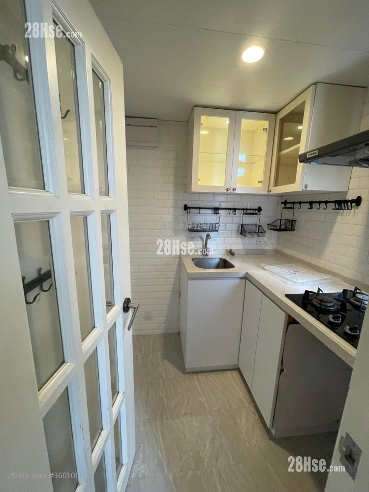 Wang Kwong Building Rental 2 Bedrooms , 1 Bathroom 391 ft² ( 36.3 m² )