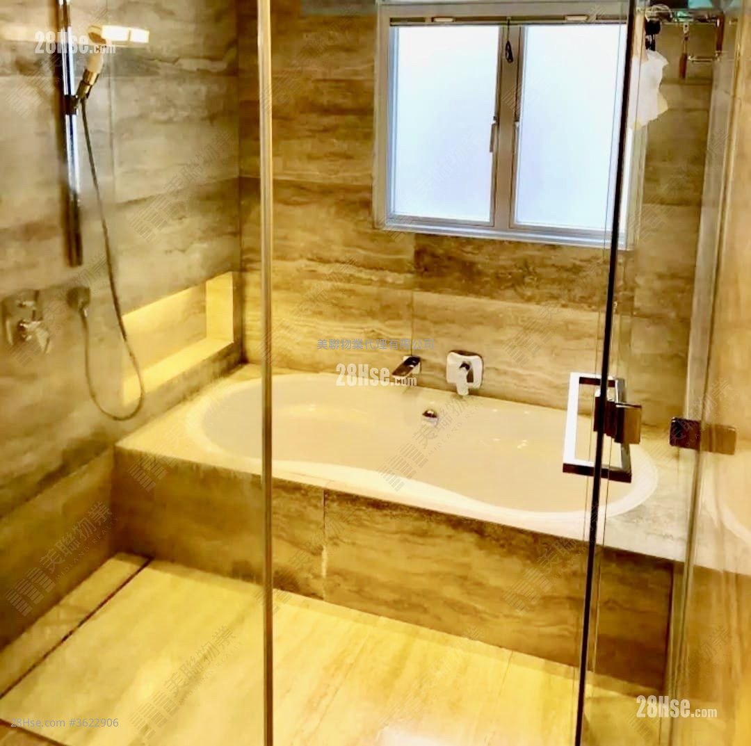 毕架山一号 售盘 4 房 2,073 平方尺 ( 192.6 平方米 ) 毕架山一号 售盘 4 房 2,073 平方尺 ( 192.6 平方米 )