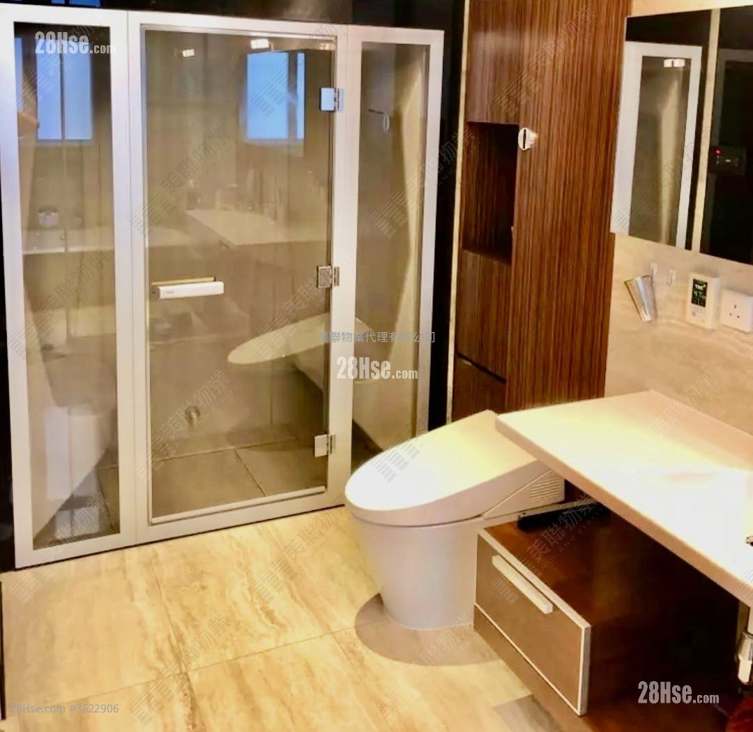 毕架山一号 售盘 4 房 2,073 平方尺 ( 192.6 平方米 ) 毕架山一号 售盘 4 房 2,073 平方尺 ( 192.6 平方米 )