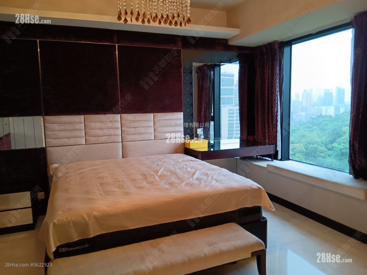 King's Park Hill Sell 2 Bedrooms 1,215 ft² ( 112.9 m² ) King's Park Hill Sell 2 Bedrooms 1,215 ft² ( 112.9 m² )