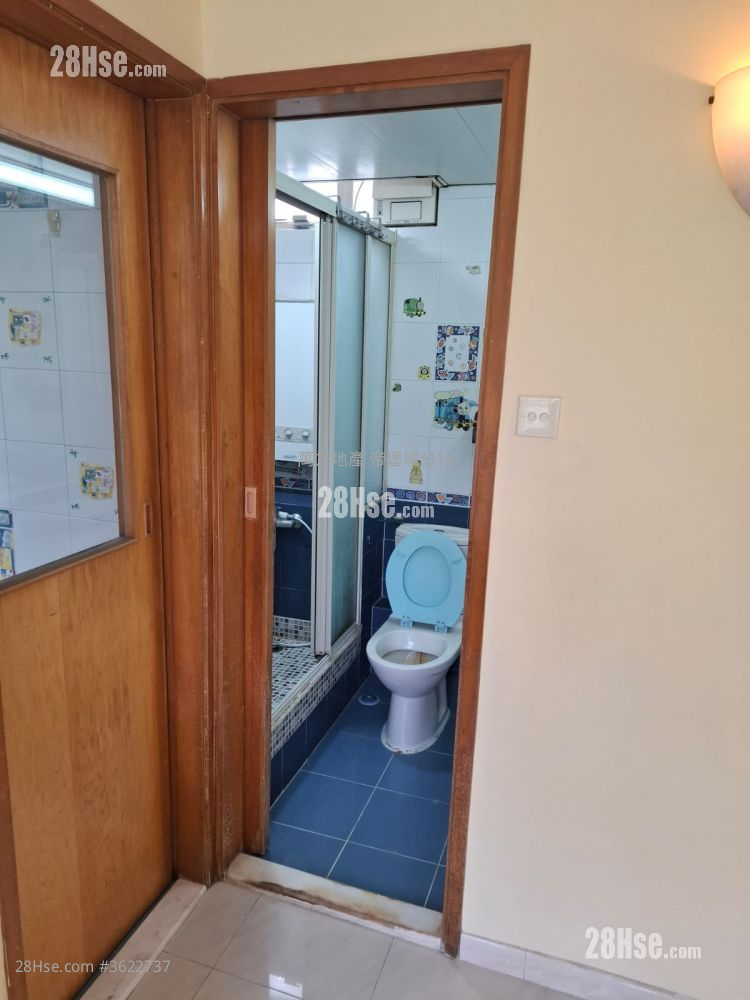 广林苑 售盘 3 房 , 1 浴室 595 平方尺 ( 55.3 平方米 ) 广林苑 售盘 3 房 , 1 浴室 595 平方尺 ( 55.3 平方米 )