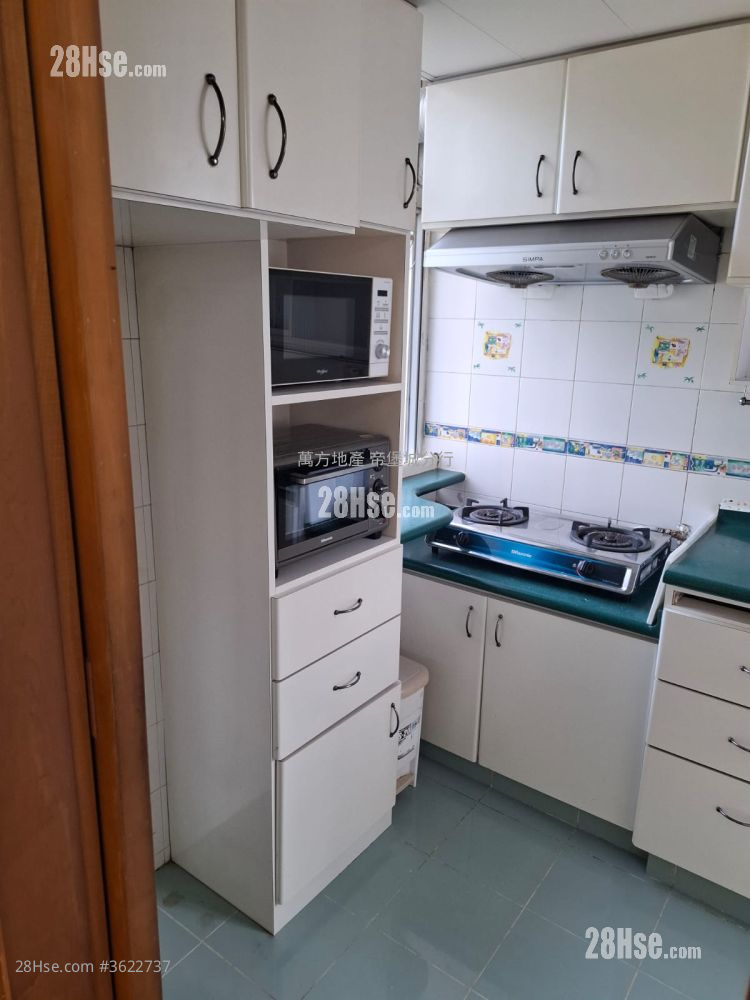 广林苑 售盘 3 房 , 1 浴室 595 平方尺 ( 55.3 平方米 ) 广林苑 售盘 3 房 , 1 浴室 595 平方尺 ( 55.3 平方米 )