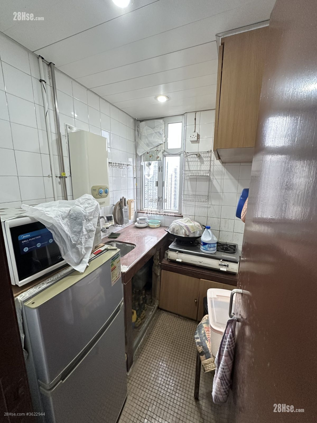 青衣村 售盘 2 房 , 1 浴室 381 平方尺 ( 35.4 平方米 ) 青衣村 售盘 2 房 , 1 浴室 381 平方尺 ( 35.4 平方米 )