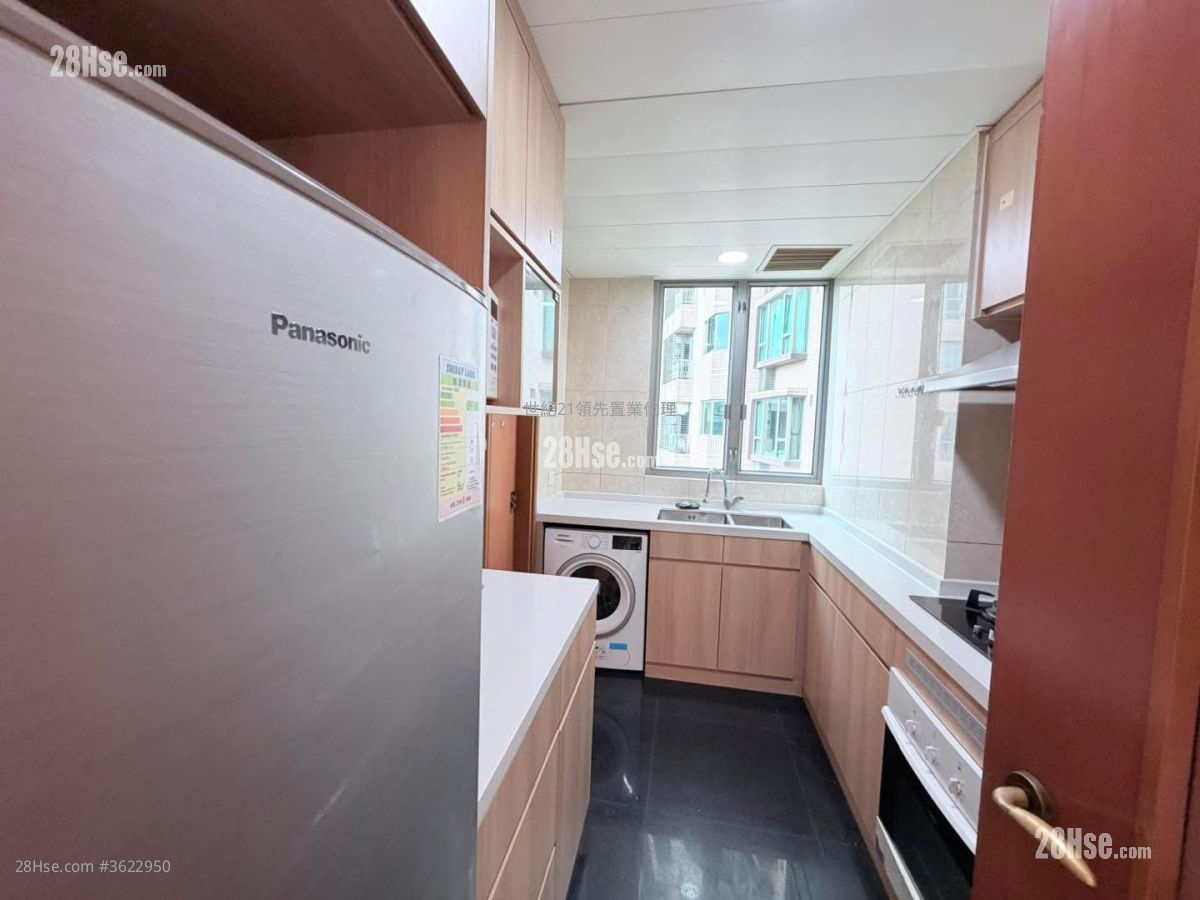 君颐峰 售盘 3 房 , 2 浴室 842 平方尺 ( 78.2 平方米 ) 君颐峰 售盘 3 房 , 2 浴室 842 平方尺 ( 78.2 平方米 )