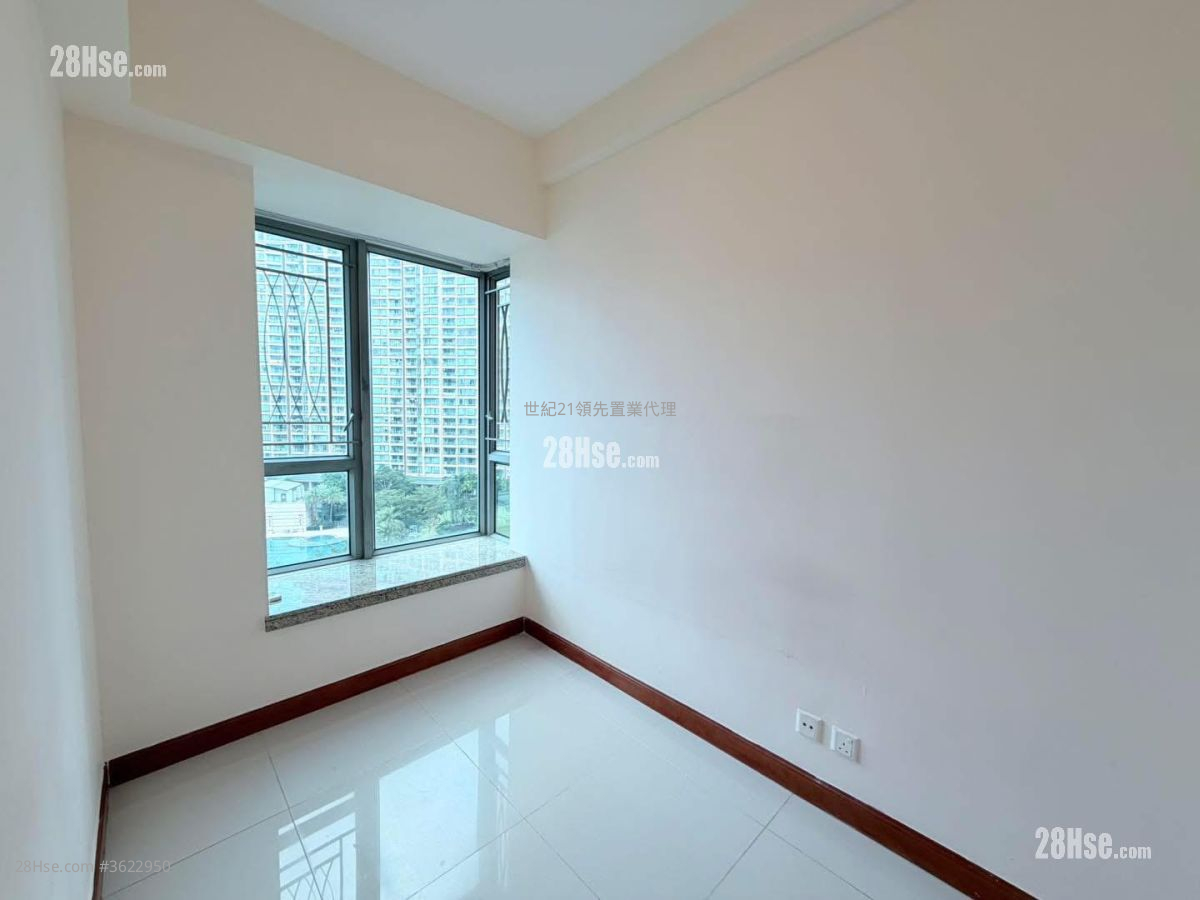 君颐峰 售盘 3 房 , 2 浴室 842 平方尺 ( 78.2 平方米 ) 君颐峰 售盘 3 房 , 2 浴室 842 平方尺 ( 78.2 平方米 )