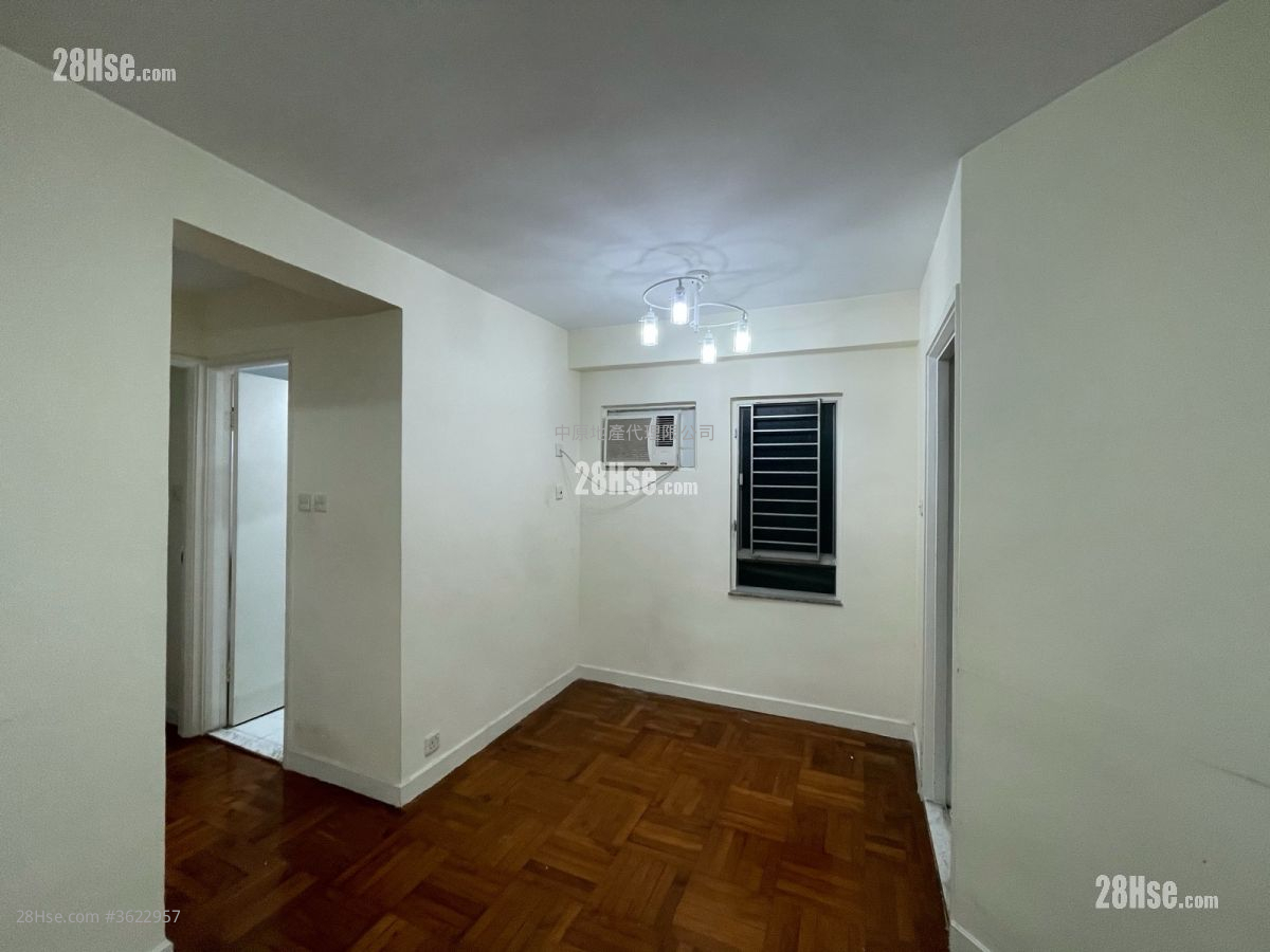 嘉湖山庄 租盘 2 房 448 平方尺 ( 41.6 平方米 ) 嘉湖山庄 租盘 2 房 448 平方尺 ( 41.6 平方米 )