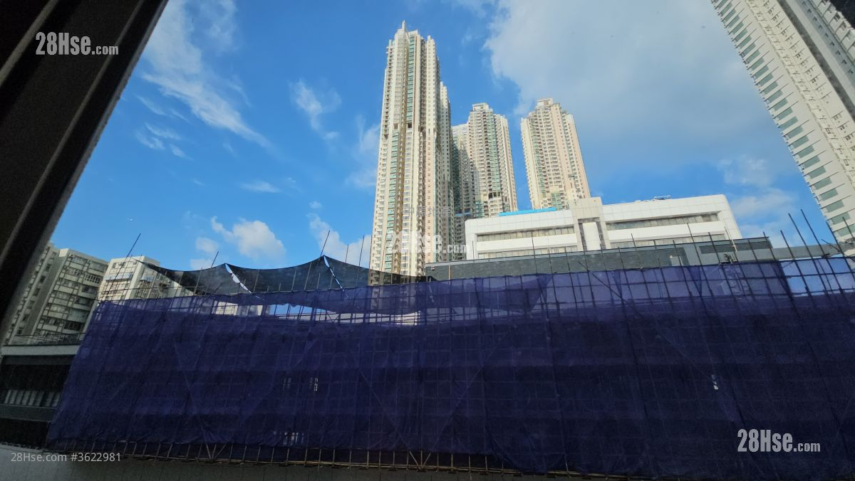 鲤景湾 售盘 3 房 , 2 浴室 540 平方尺 ( 50.2 平方米 ) 鲤景湾 售盘 3 房 , 2 浴室 540 平方尺 ( 50.2 平方米 )