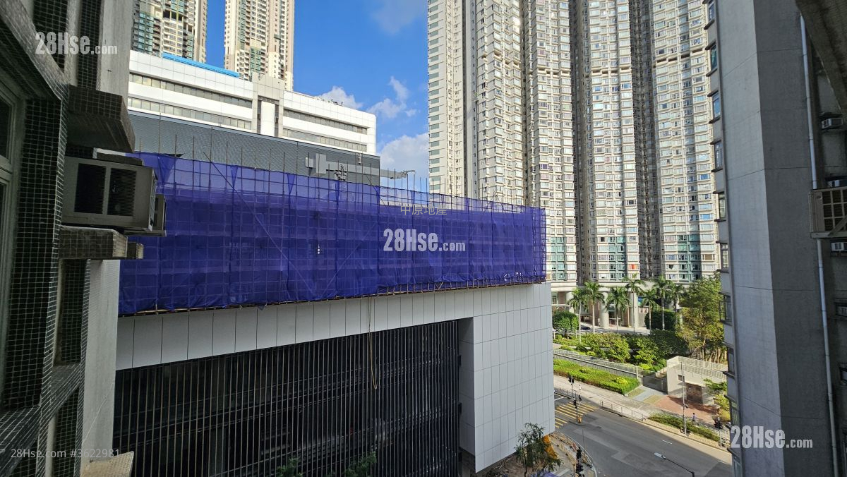 鲤景湾 售盘 3 房 , 2 浴室 540 平方尺 ( 50.2 平方米 ) 鲤景湾 售盘 3 房 , 2 浴室 540 平方尺 ( 50.2 平方米 )