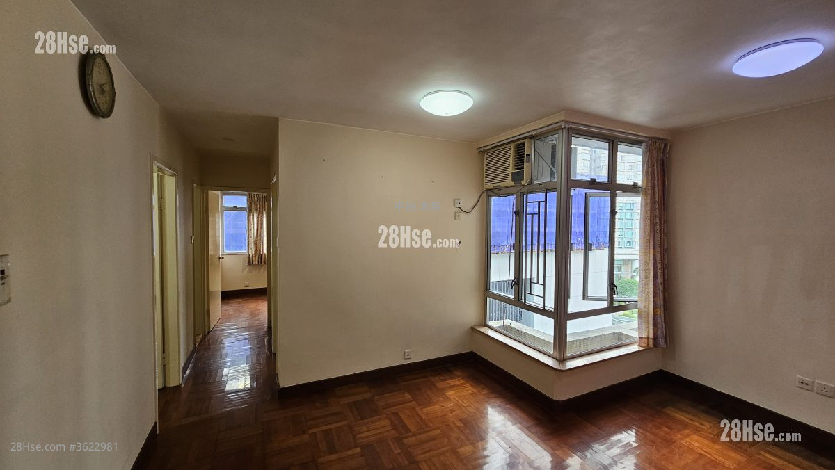 鲤景湾 售盘 3 房 , 2 浴室 540 平方尺 ( 50.2 平方米 ) 鲤景湾 售盘 3 房 , 2 浴室 540 平方尺 ( 50.2 平方米 )