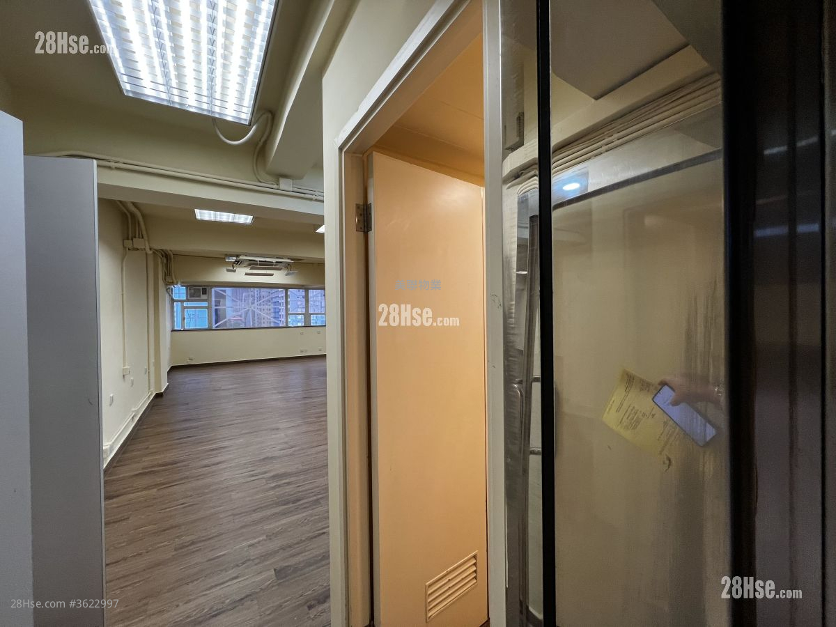 有利大厦 售盘 2 浴室 914 平方尺 ( 84.9 平方米 ) 有利大厦 售盘 2 浴室 914 平方尺 ( 84.9 平方米 )