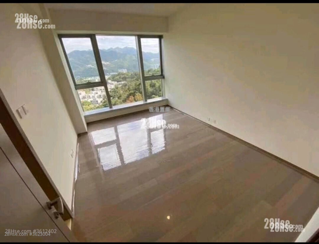 富豪山峯 售盘 4 房 , 3 浴室 1,562 平方尺 ( 145.1 平方米 )