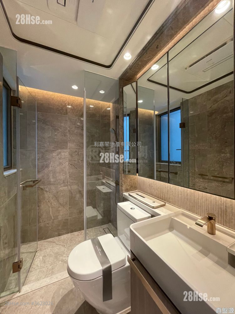 澐璟 租盘 948 平方尺 ( 88.1 平方米 ) 澐璟 租盘 948 平方尺 ( 88.1 平方米 )