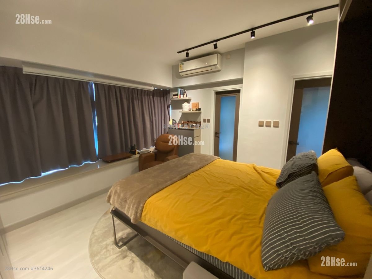 The Prominence Rental Studio , 1 Bathroom 271 ft² ( 25.2 m² )