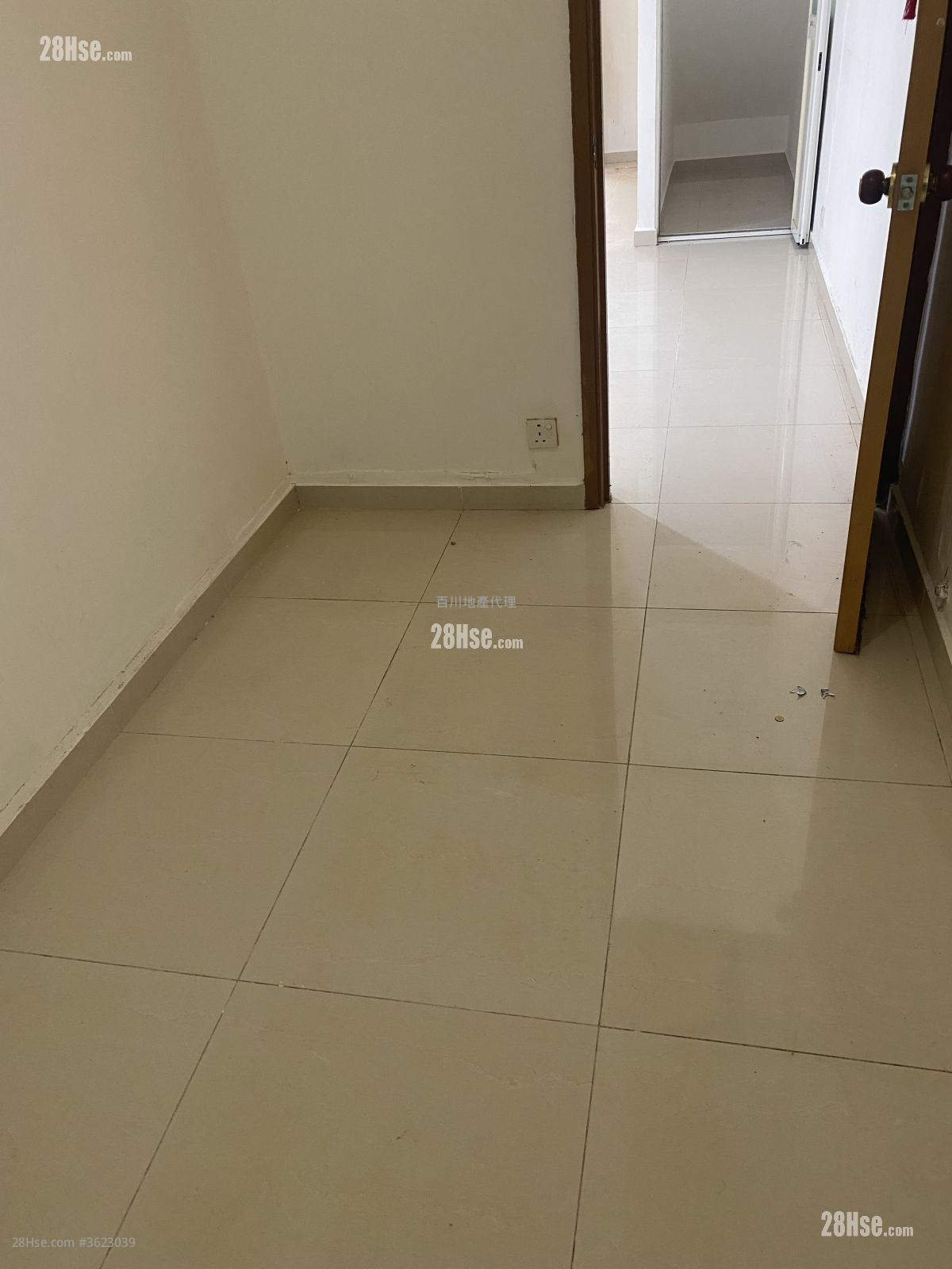 水蕉新村 租盘 2 房 , 1 浴室 650 平方尺 ( 60.4 平方米 ) 水蕉新村 租盘 2 房 , 1 浴室 650 平方尺 ( 60.4 平方米 )