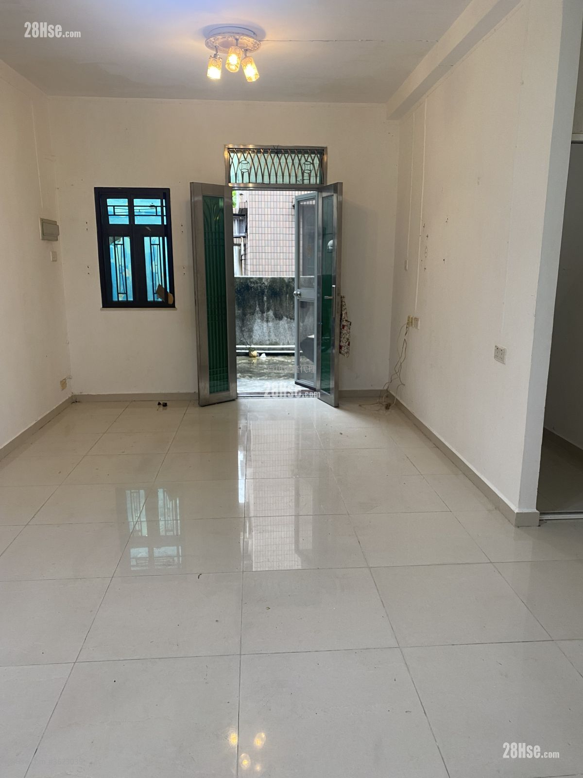 水蕉新村 租盘 2 房 , 1 浴室 650 平方尺 ( 60.4 平方米 ) 水蕉新村 租盘 2 房 , 1 浴室 650 平方尺 ( 60.4 平方米 )