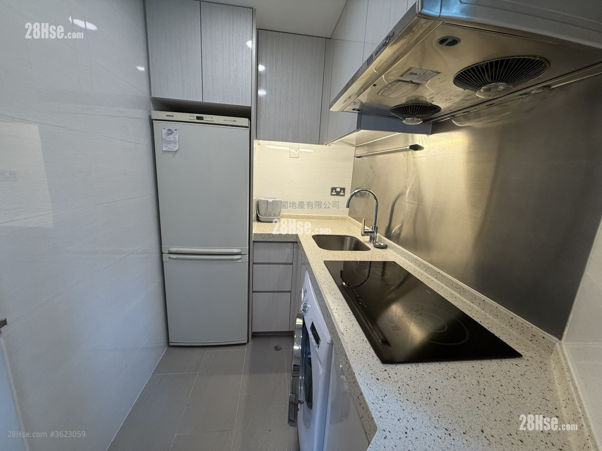 Tseung Kwan O Plaza Sell 2 Bedrooms , 1 Bathroom 414 ft² ( 38.5 m² ) Tseung Kwan O Plaza Sell 2 Bedrooms , 1 Bathroom 414 ft² ( 38.5 m² )