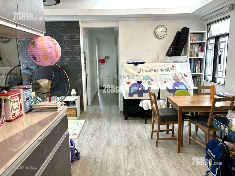 锦丰园 售盘 3 房 560 平方尺 ( 52.0 平方米 ) 锦丰园 售盘 3 房 560 平方尺 ( 52.0 平方米 )