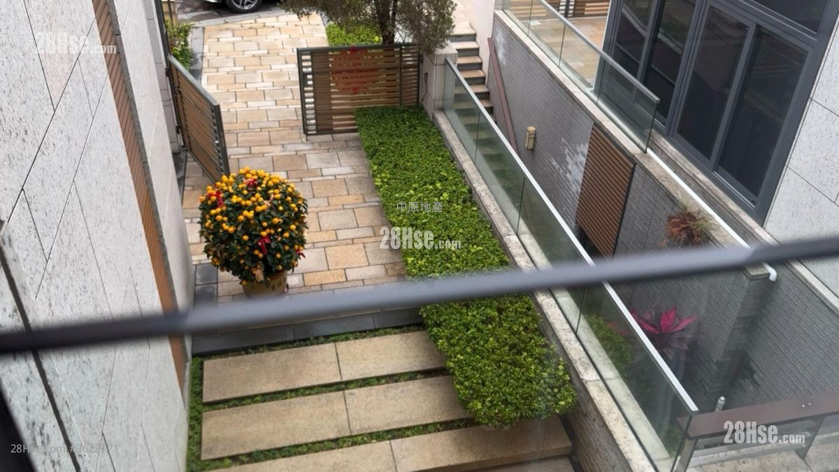 天峦 售盘 3 房 1,576 平方尺 ( 146.4 平方米 ) 天峦 售盘 3 房 1,576 平方尺 ( 146.4 平方米 )