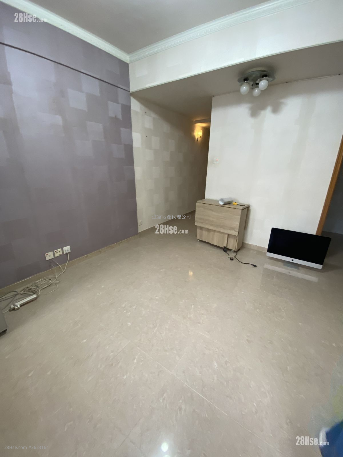 鸿裕大厦 租盘 3 房 , 1 浴室 448 平方尺 ( 41.6 平方米 ) 鸿裕大厦 租盘 3 房 , 1 浴室 448 平方尺 ( 41.6 平方米 )