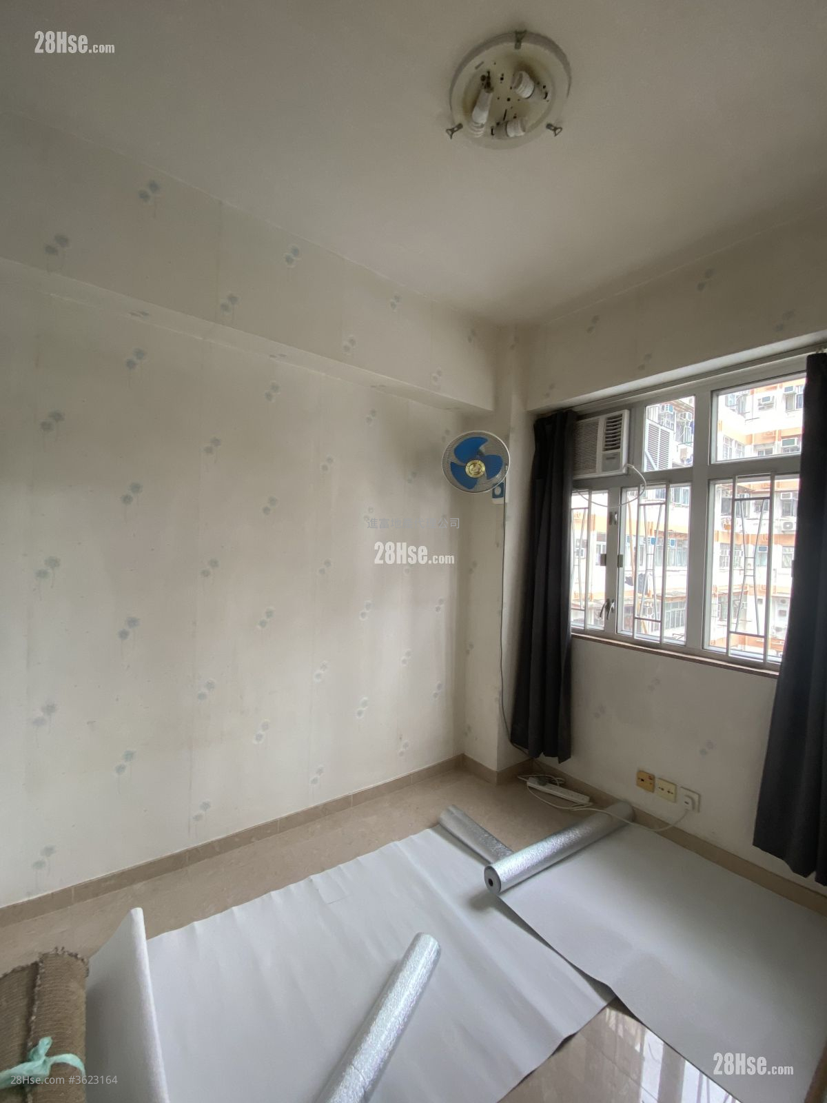 鸿裕大厦 租盘 3 房 , 1 浴室 448 平方尺 ( 41.6 平方米 ) 鸿裕大厦 租盘 3 房 , 1 浴室 448 平方尺 ( 41.6 平方米 )