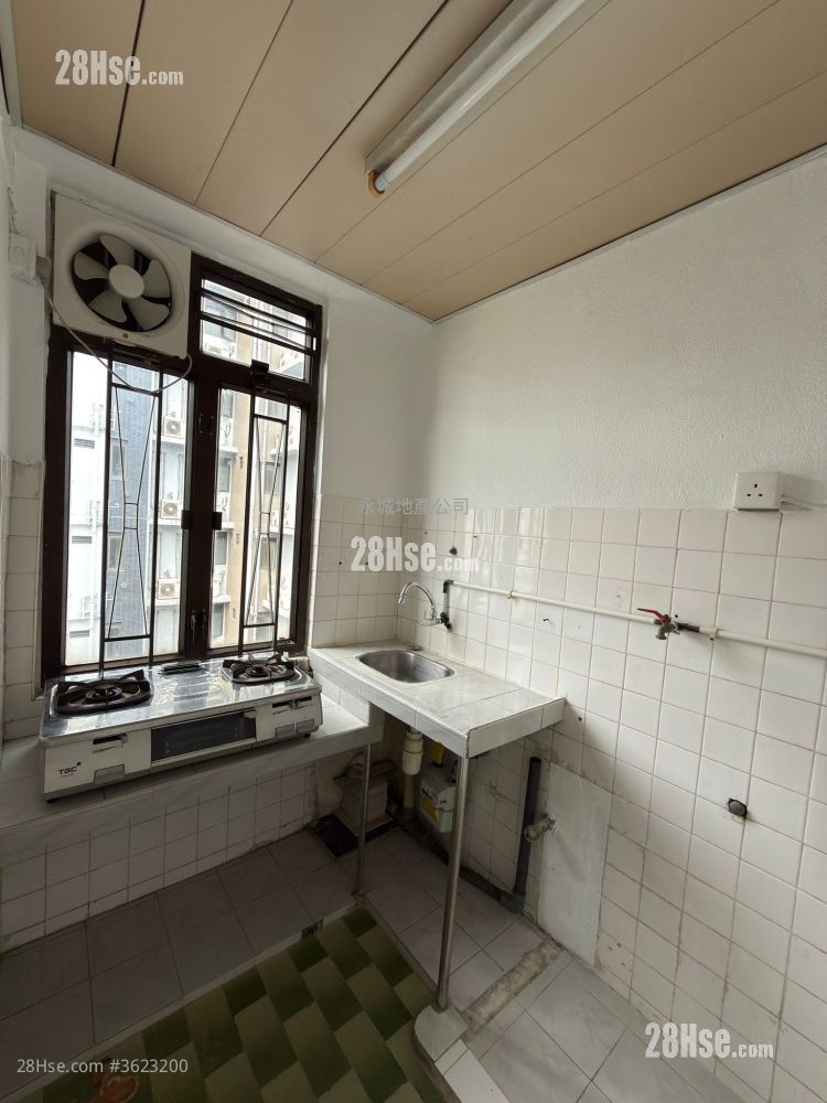 宇宙大厦 租盘 1 房 , 1 浴室 195 平方尺 ( 18.1 平方米 )