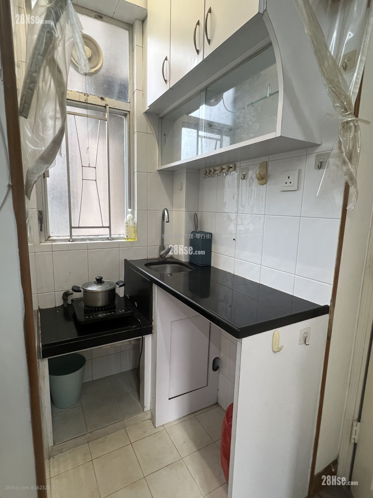 兆年大厦 租盘 2 房 , 1 浴室 227 平方尺 ( 21.1 平方米 ) 兆年大厦 租盘 2 房 , 1 浴室 227 平方尺 ( 21.1 平方米 )