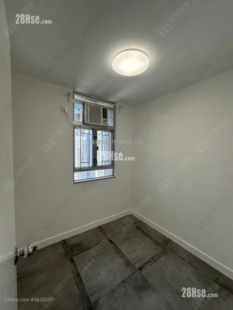 Siu Hei Court Sell 1 Bedroom , 1 Bathroom 338 ft² ( 31.4 m² ) Siu Hei Court Sell 1 Bedroom , 1 Bathroom 338 ft² ( 31.4 m² )