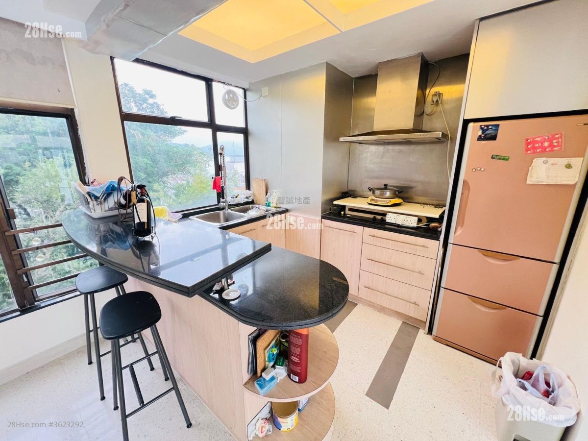 龙珠岛花园 售盘 3 房 , 2 浴室 753 平方尺 ( 70.0 平方米 ) 龙珠岛花园 售盘 3 房 , 2 浴室 753 平方尺 ( 70.0 平方米 )