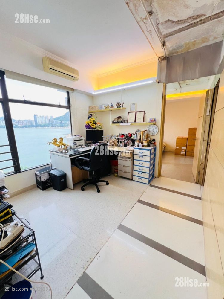 龙珠岛花园 售盘 3 房 , 2 浴室 753 平方尺 ( 70.0 平方米 ) 龙珠岛花园 售盘 3 房 , 2 浴室 753 平方尺 ( 70.0 平方米 )