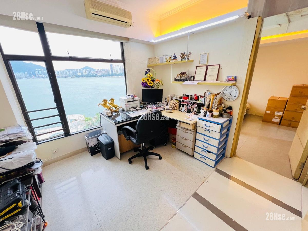 龙珠岛花园 售盘 3 房 , 2 浴室 753 平方尺 ( 70.0 平方米 ) 龙珠岛花园 售盘 3 房 , 2 浴室 753 平方尺 ( 70.0 平方米 )