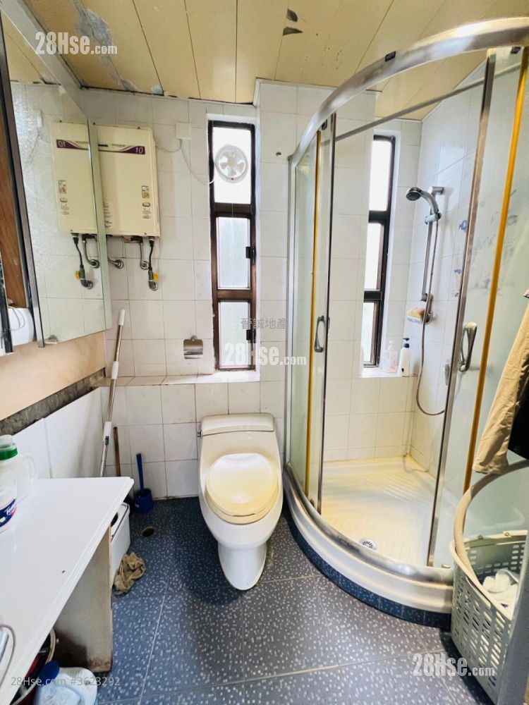 龙珠岛花园 售盘 3 房 , 2 浴室 753 平方尺 ( 70.0 平方米 ) 龙珠岛花园 售盘 3 房 , 2 浴室 753 平方尺 ( 70.0 平方米 )