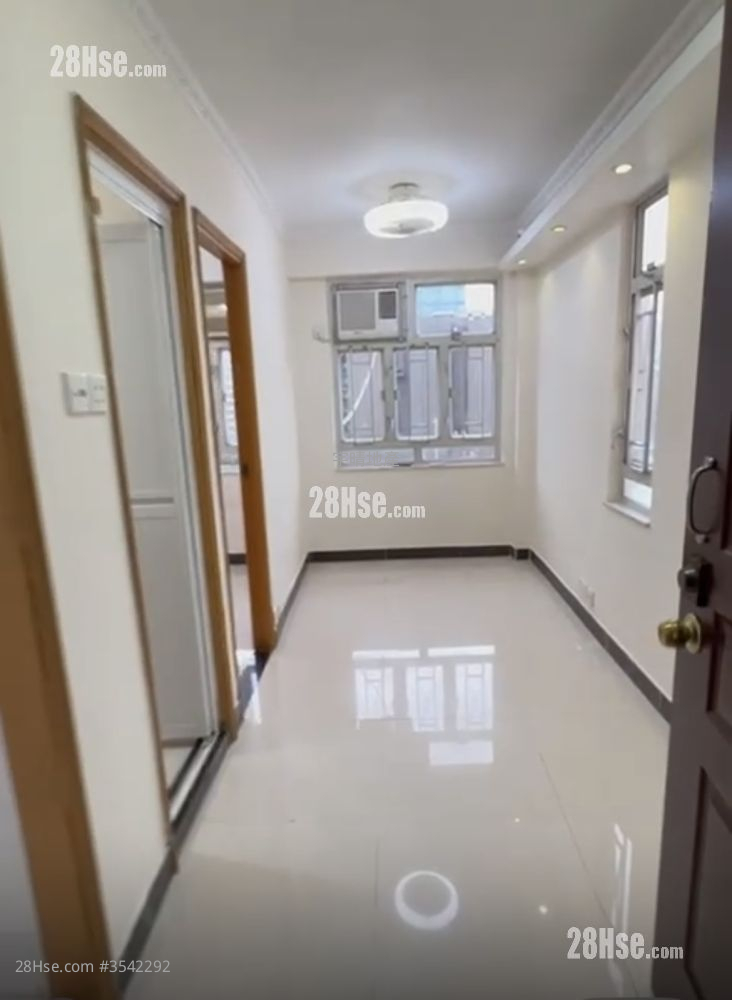 Yen Li Mansion Sell 1 Bedroom , 1 Bathroom 202 ft² ( 18.8 m² )