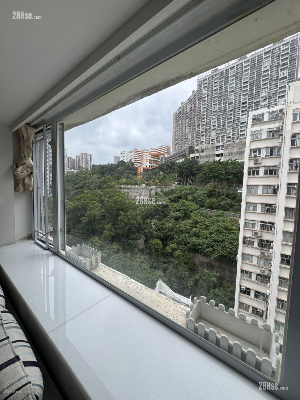 Ching Wah Building Rental 2 Bedrooms , 1 Bathroom 438 ft² ( 40.7 m² )