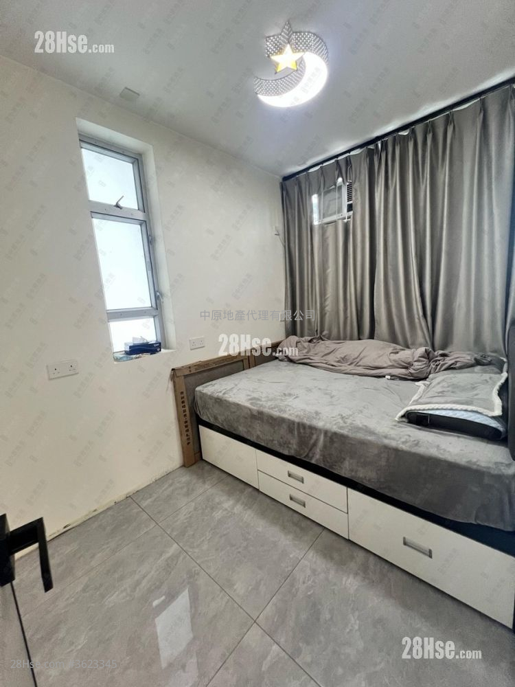 Shan Lai Court Sell 2 Bedrooms , 1 Bathroom 448 ft² ( 41.6 m² ) Shan Lai Court Sell 2 Bedrooms , 1 Bathroom 448 ft² ( 41.6 m² )