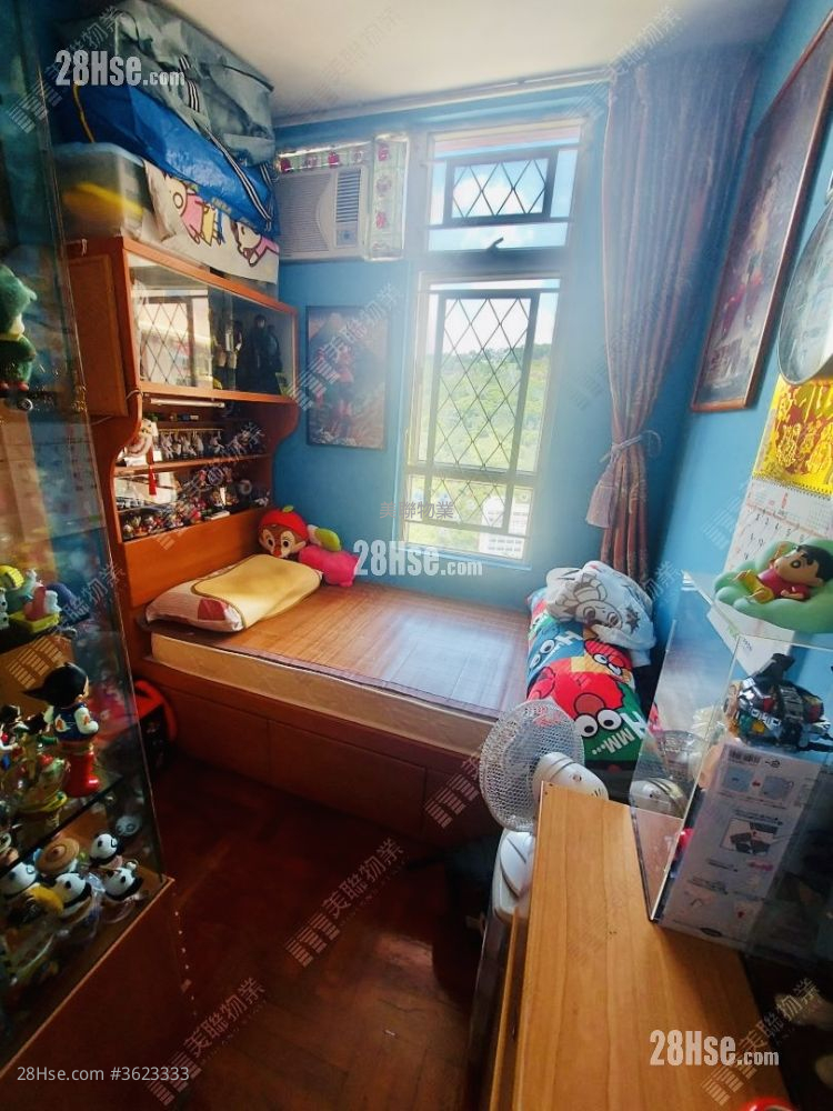 Cheong Shing Court Sell 3 Bedrooms , 2 Bathrooms 650 ft² ( 60.4 m² ) Cheong Shing Court Sell 3 Bedrooms , 2 Bathrooms 650 ft² ( 60.4 m² )