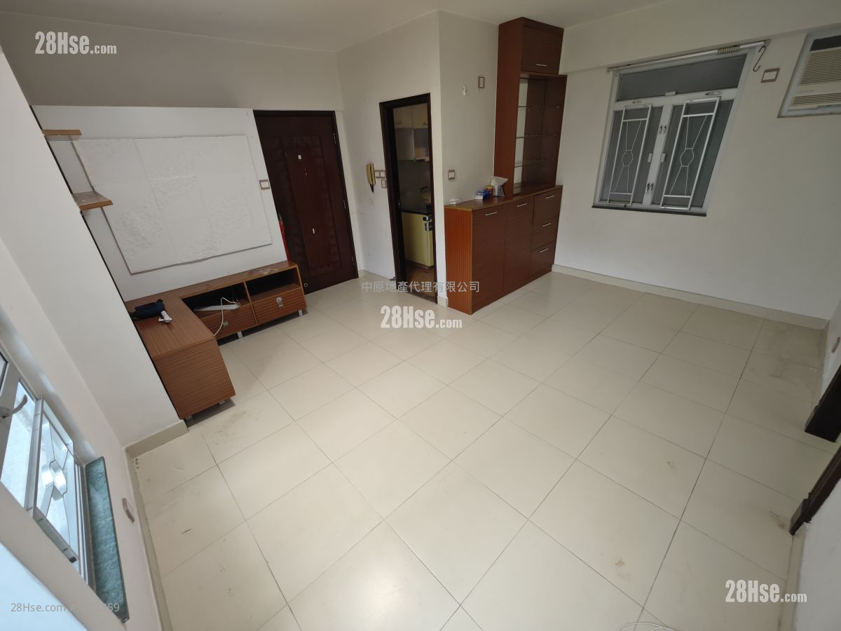 荃景花园 售盘 3 房 577 平方尺 ( 53.6 平方米 ) 荃景花园 售盘 3 房 577 平方尺 ( 53.6 平方米 )