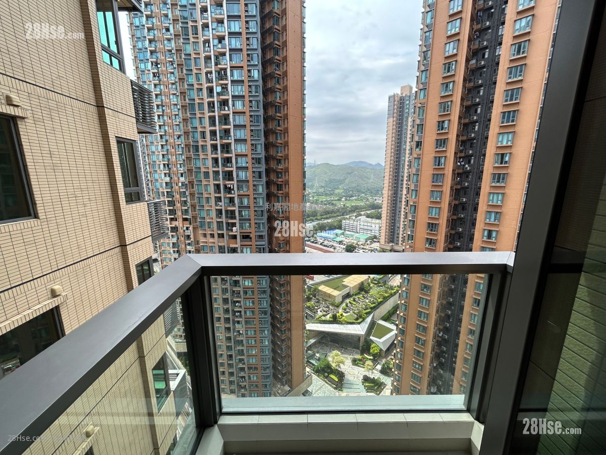 The YOHO Hub 售盘 1 房 , 1 浴室 349 平方尺 ( 32.4 平方米 ) The YOHO Hub 售盘 1 房 , 1 浴室 349 平方尺 ( 32.4 平方米 )