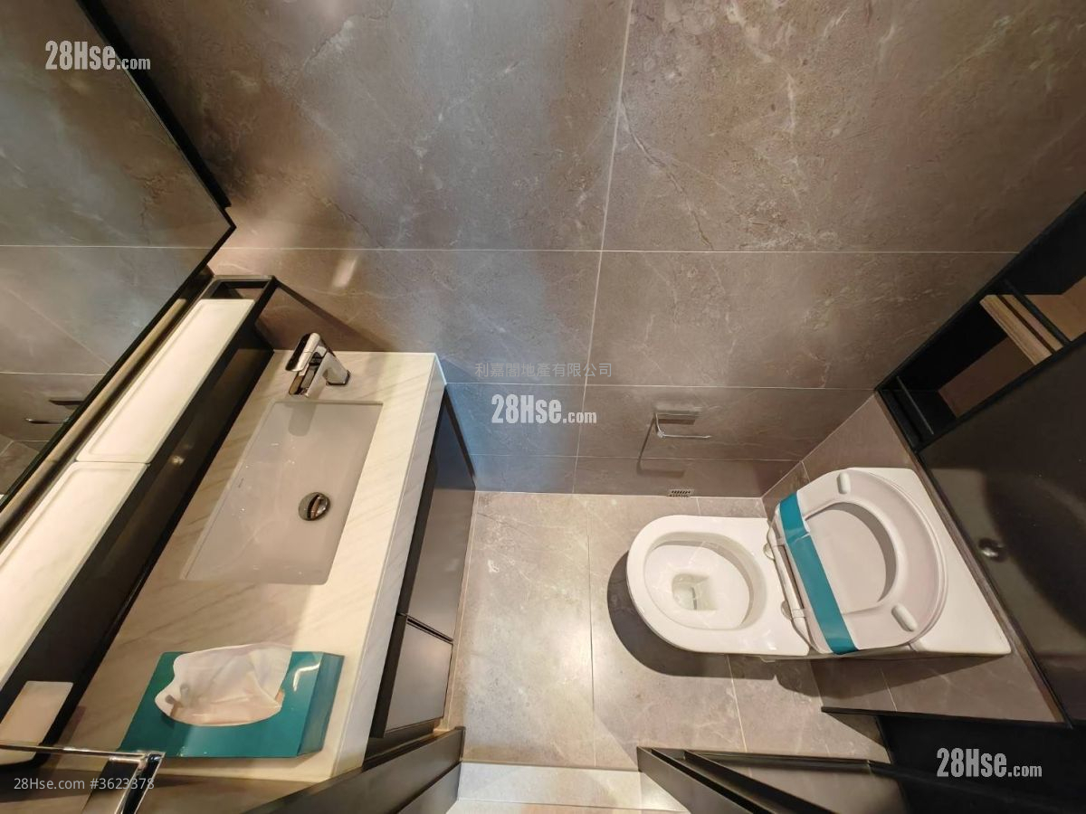 The YOHO Hub 售盘 3 房 , 2 浴室 538 平方尺 ( 50.0 平方米 ) The YOHO Hub 售盘 3 房 , 2 浴室 538 平方尺 ( 50.0 平方米 )