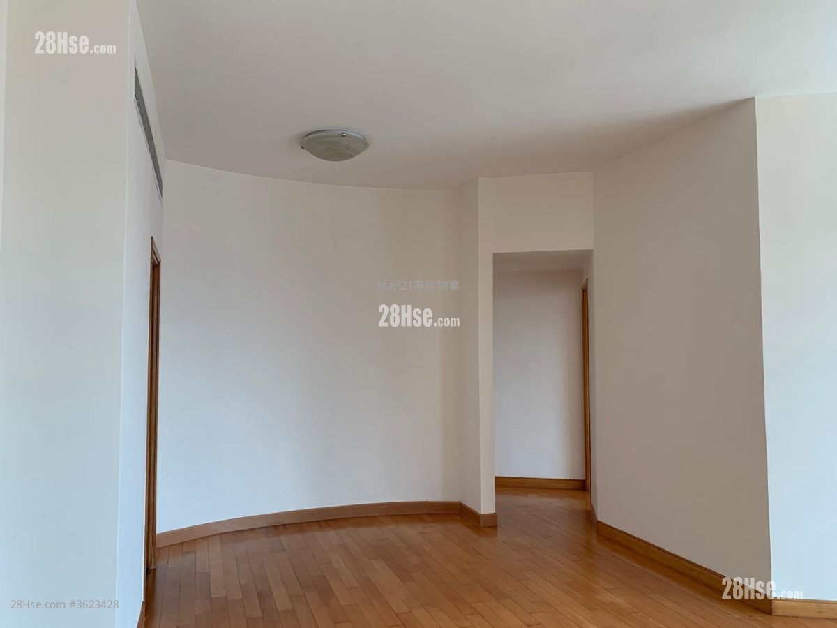 宝云山庄 售盘 1,266 平方尺 ( 117.6 平方米 ) 宝云山庄 售盘 1,266 平方尺 ( 117.6 平方米 )