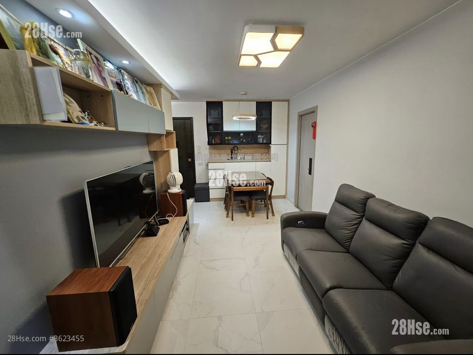 凯乐苑 售盘 2 房 473 平方尺 ( 43.9 平方米 ) 凯乐苑 售盘 2 房 473 平方尺 ( 43.9 平方米 )