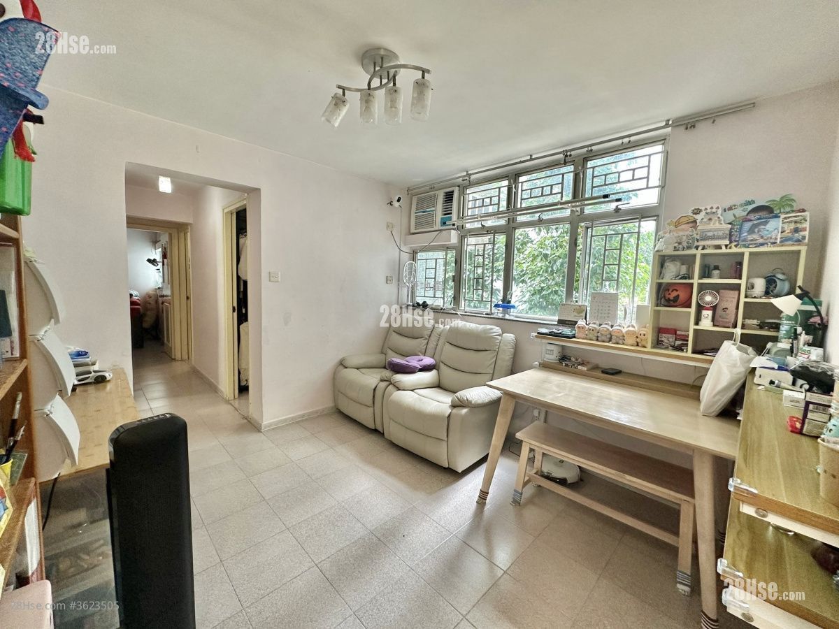 悦湖山庄 售盘 3 房 592 平方尺 ( 55.0 平方米 ) 悦湖山庄 售盘 3 房 592 平方尺 ( 55.0 平方米 )