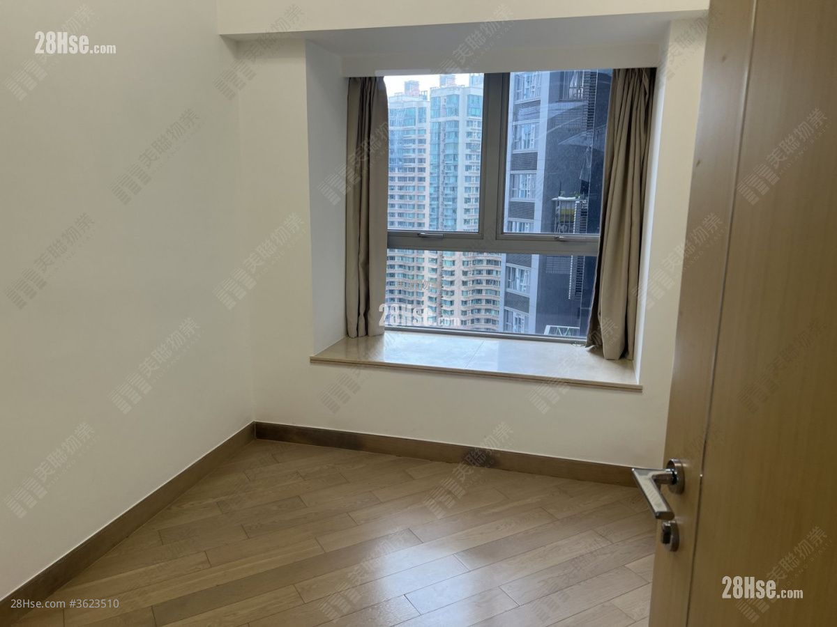 Imperial Cullinan Sell 4 Bedrooms , 4 Bathrooms 1,164 ft² ( 108.1 m² ) Imperial Cullinan Sell 4 Bedrooms , 4 Bathrooms 1,164 ft² ( 108.1 m² )